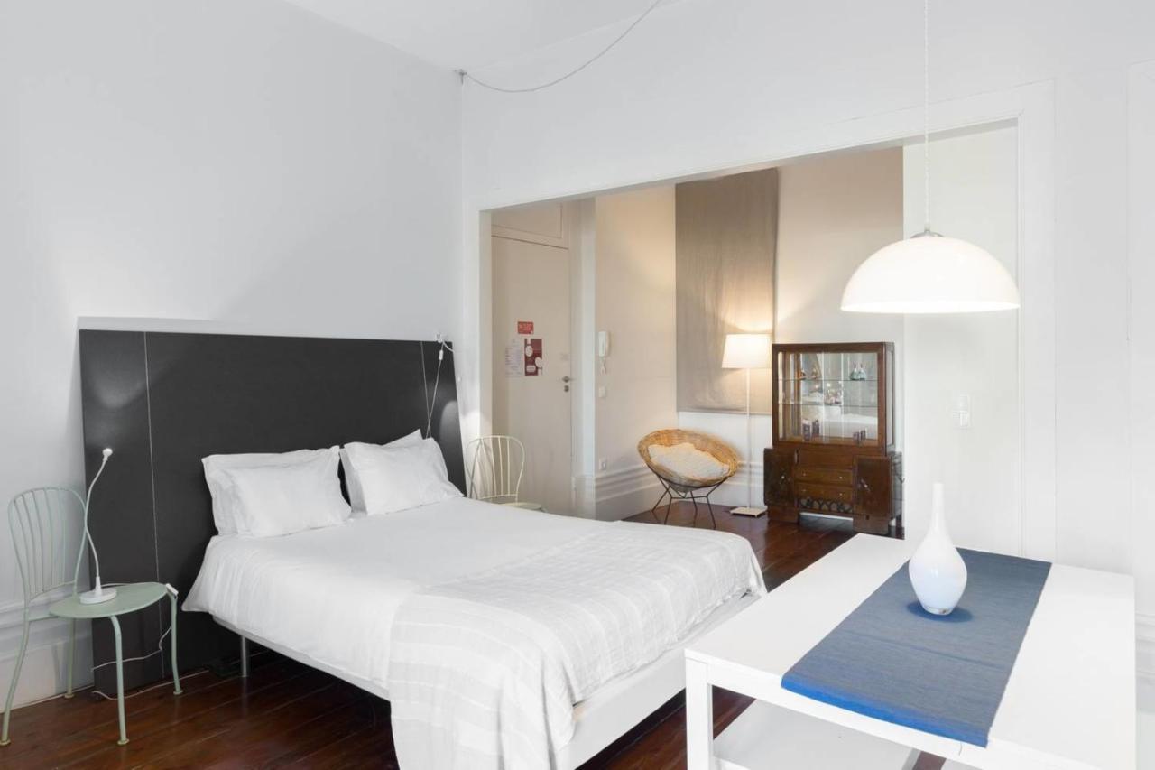 Guestready - Ayres Studio W Balcony Garden OOporto Exteriör bild