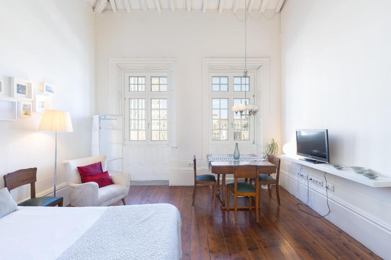 Guestready - Ayres Studio W Balcony Garden OOporto Exteriör bild
