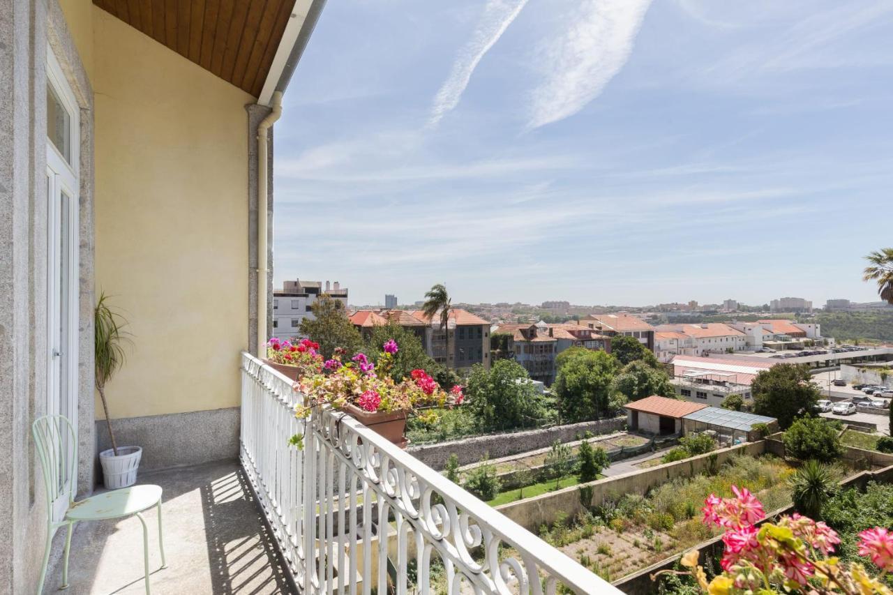 Guestready - Ayres Studio W Balcony Garden OOporto Exteriör bild