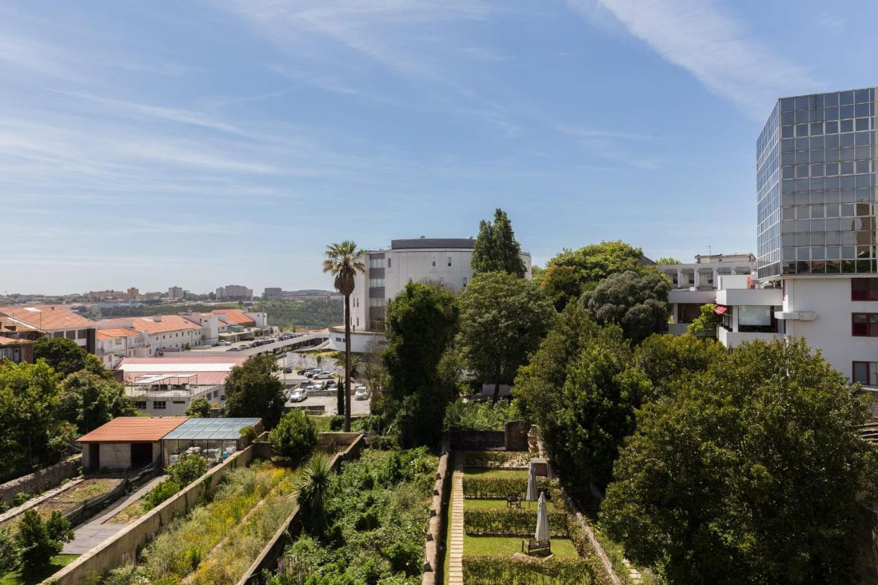 Guestready - Ayres Studio W Balcony Garden OOporto Exteriör bild