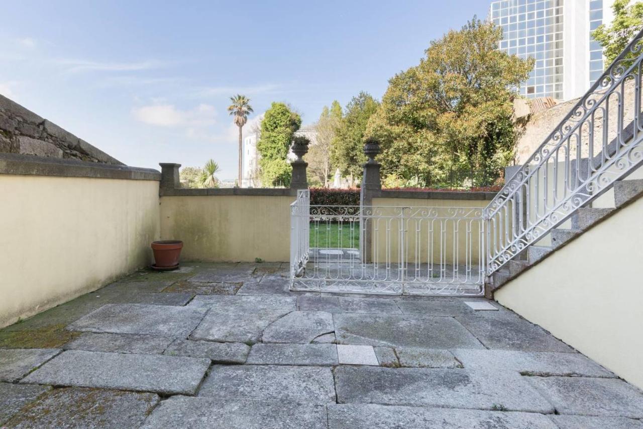 Guestready - Ayres Studio W Balcony Garden OOporto Exteriör bild